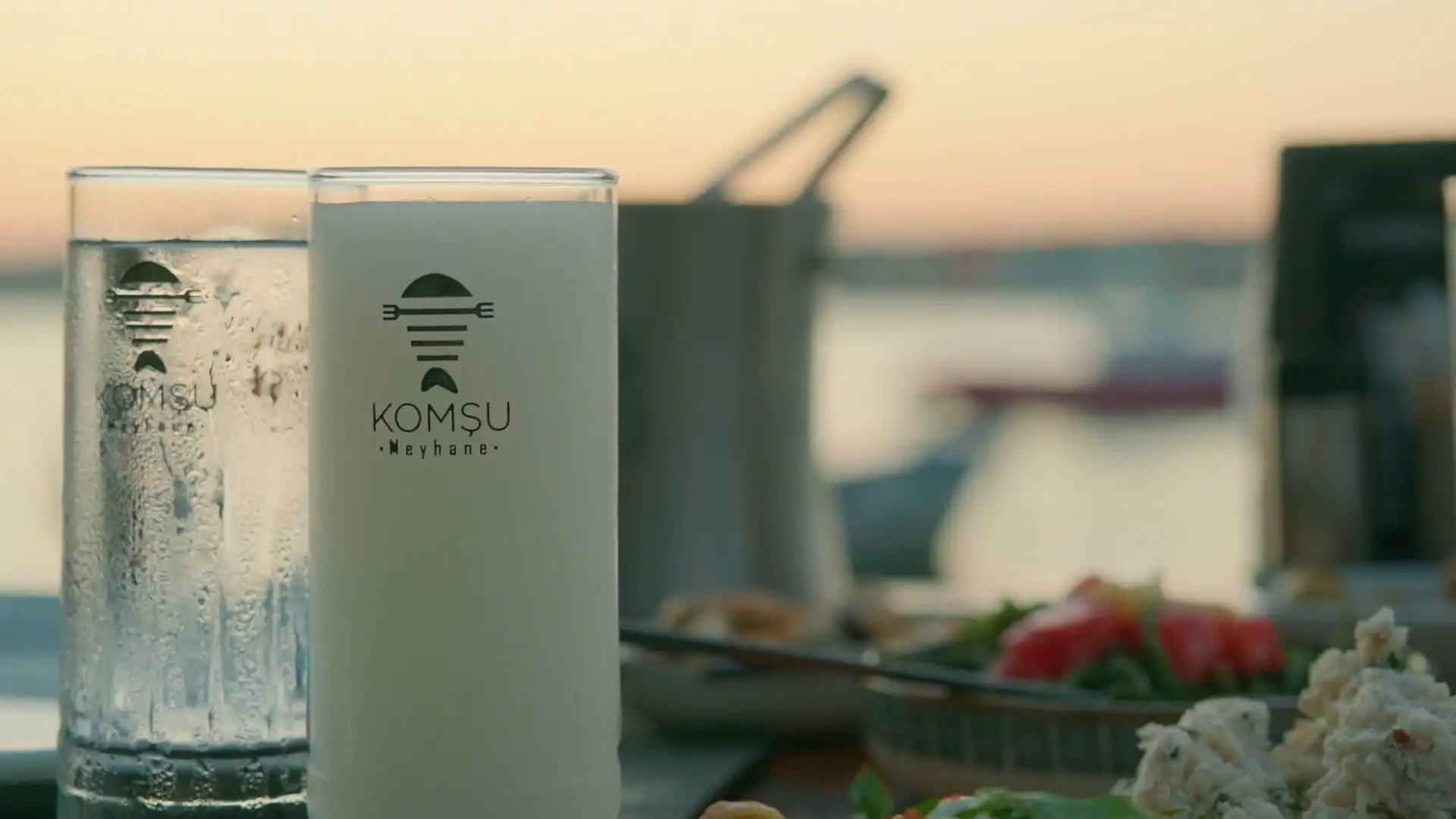 Komşu Meyhane 02. kare